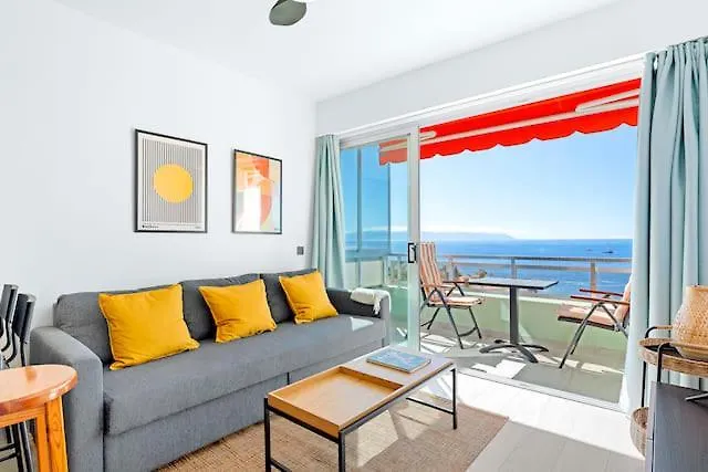 Modern Cozy Ocean View Apartment Near The Beach With Swimming Pool In Complex Puerto de Santiago