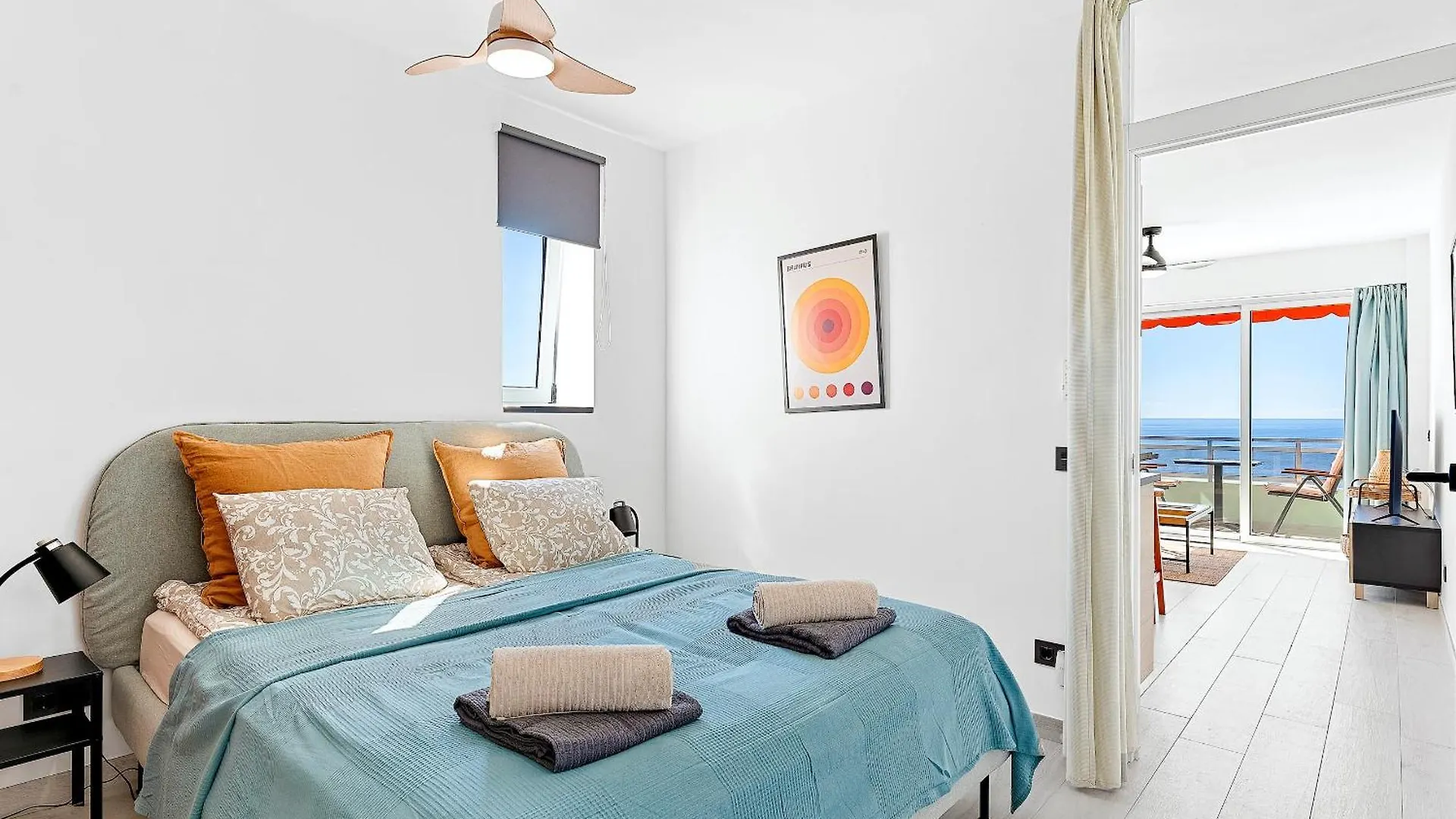 Modern Cozy Ocean View Apartment Near The Beach With Swimming Pool In Complex Puerto de Santiago  Espagne